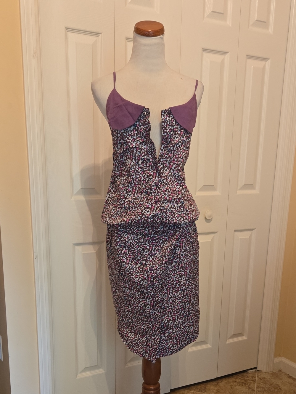 NWOT KNITTED DOVE Purple Floral Peplum Dress with Contrast Yoke SZ S READ